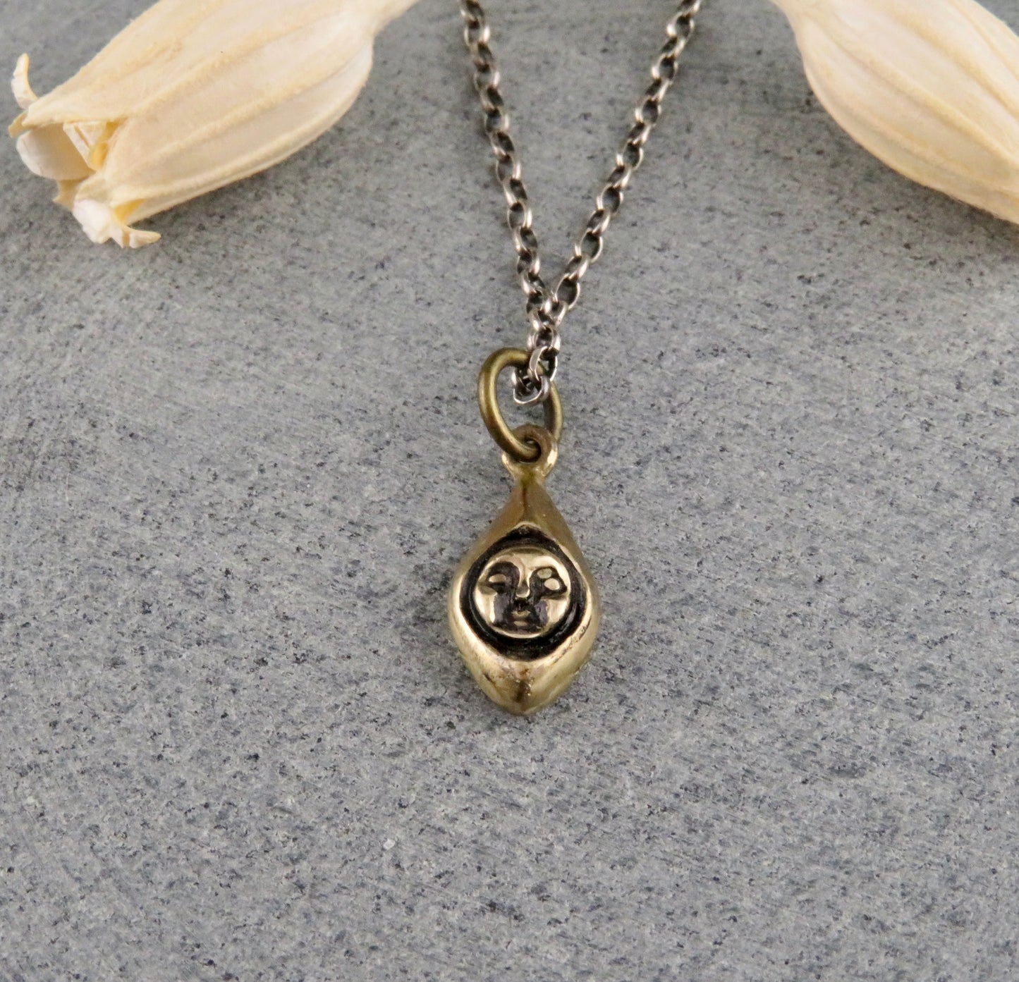 Muse Necklace - Bronze
