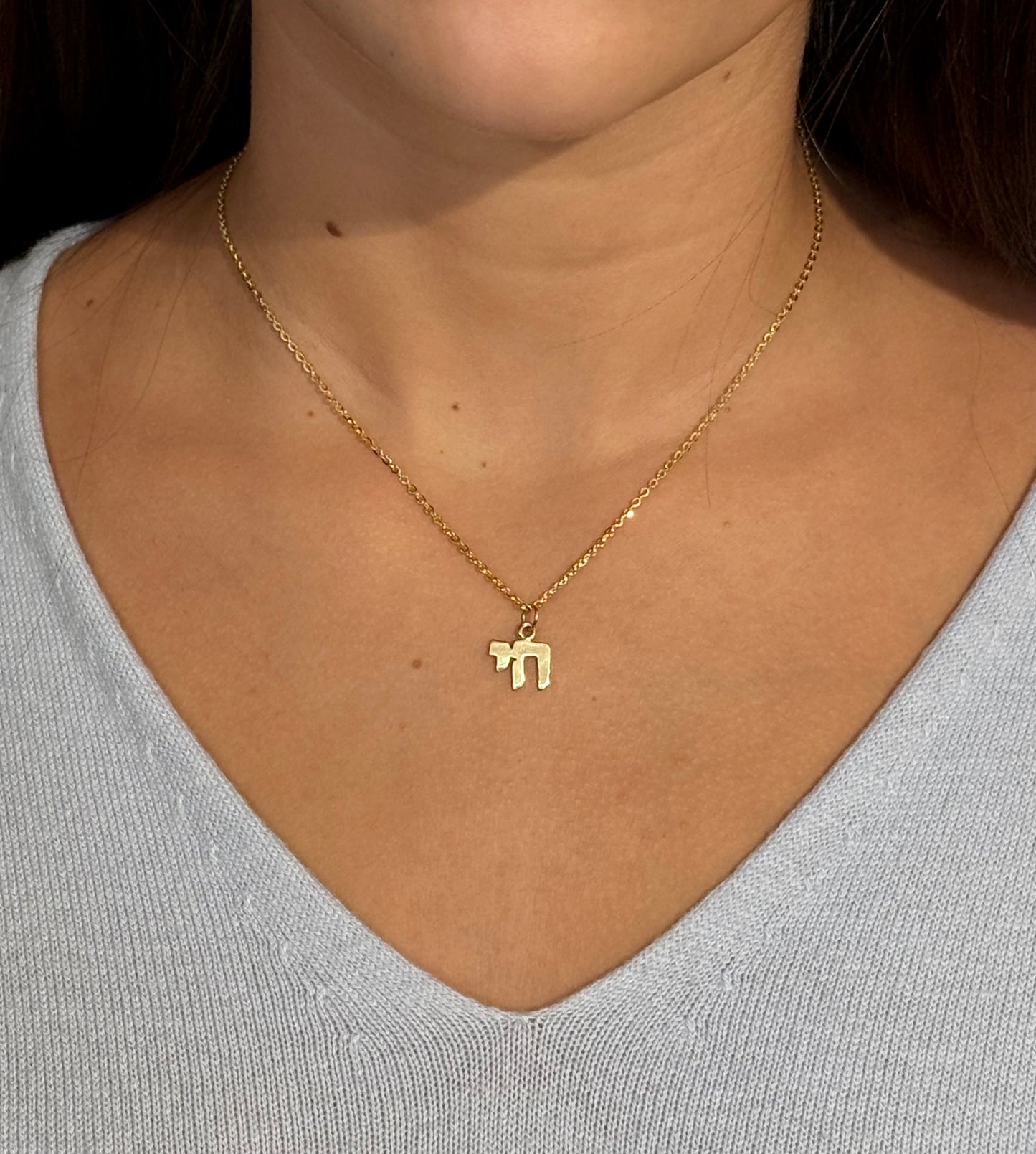 14k Solid Gold 'Chai' Pendant
