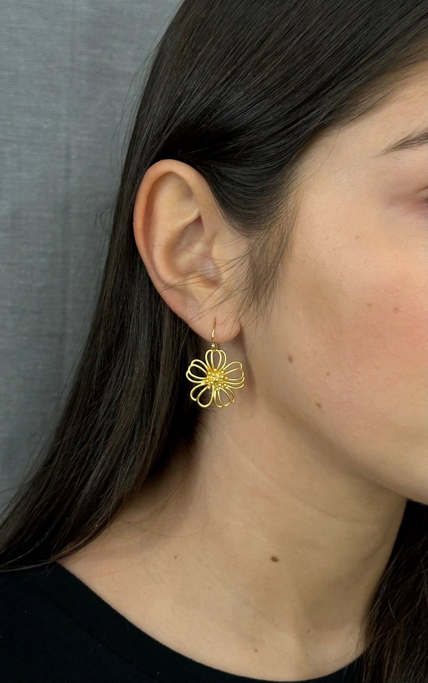 Gold Flower Earrings | Wire Flower Earrings | Lightweight Flower Earrings | Gold Daisy Earrings | Earrings