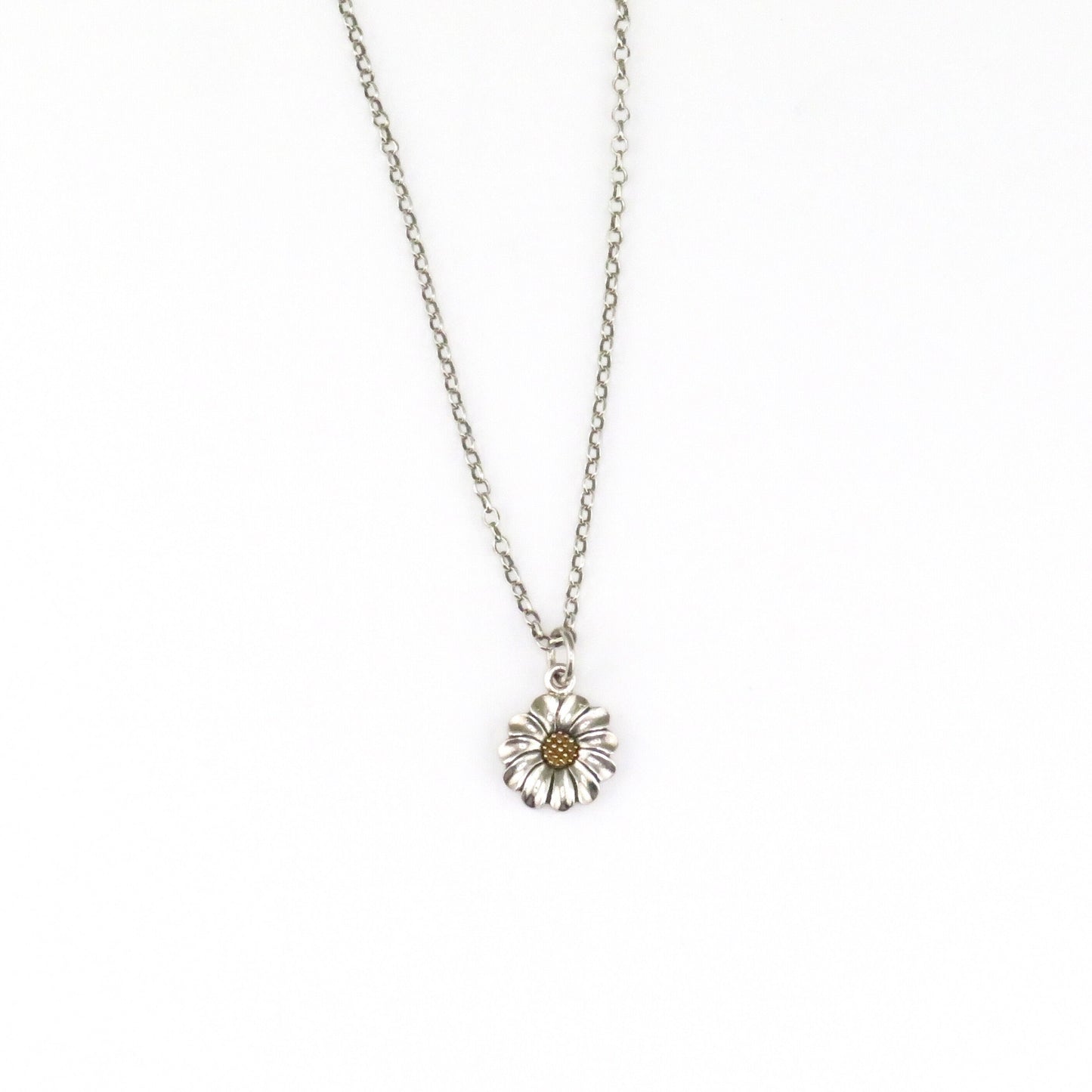 Small Daisy Necklace
