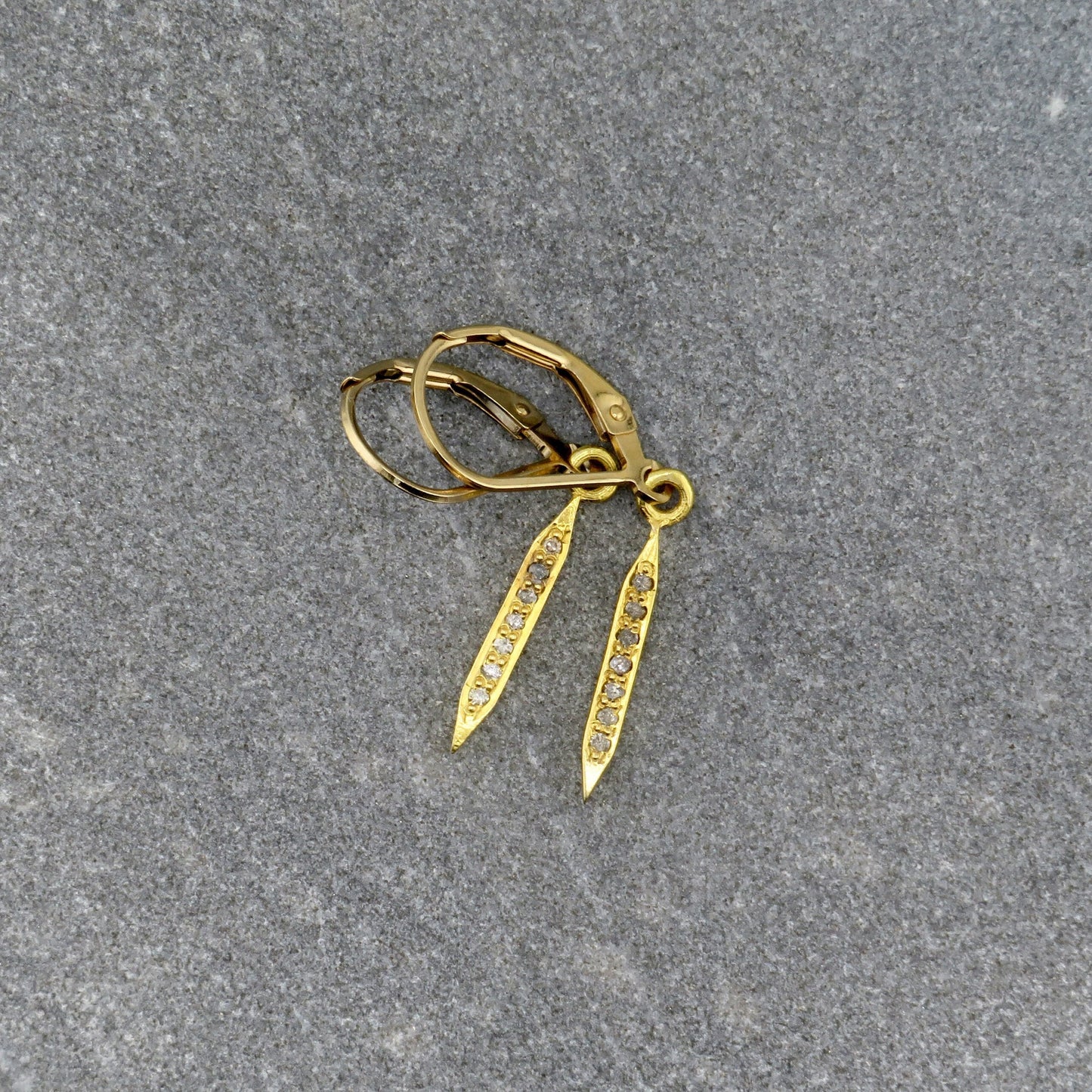 diamond spike earrings | gold spike earrings | gold vermeil diamond earrings | minimal spiked earrings | minimal gold diamond earrings