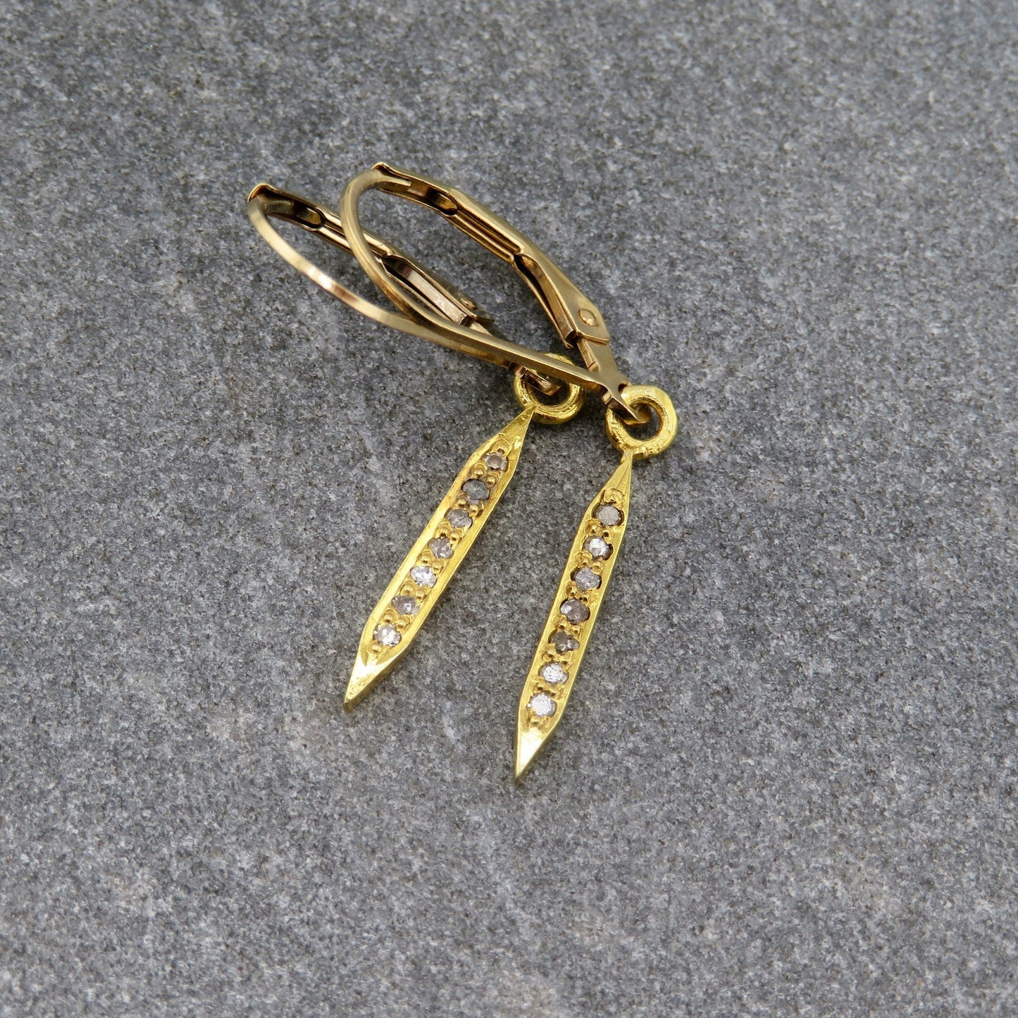 diamond spike earrings | gold spike earrings | gold vermeil diamond earrings | minimal spiked earrings | minimal gold diamond earrings