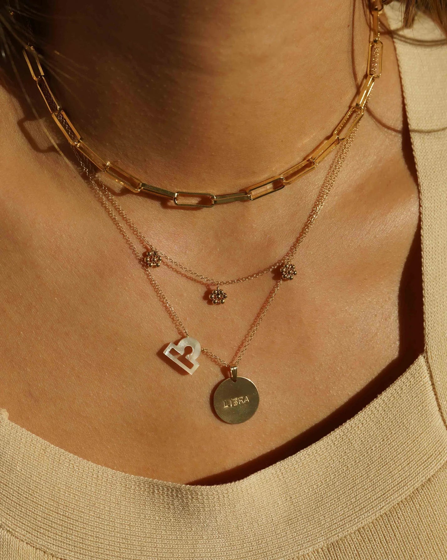 Three Daisy Flora Necklace