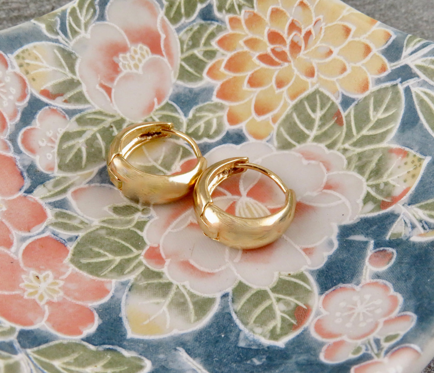 Gold Filled Tapered Hoops - Medium