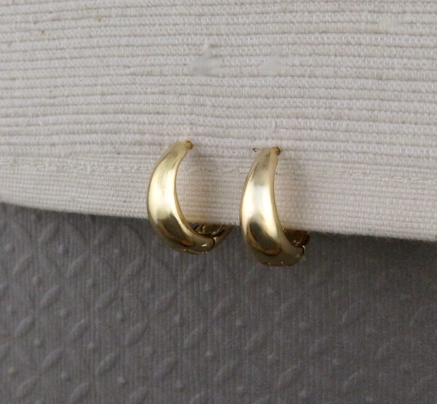 Gold Filled Tapered Hoops - Medium