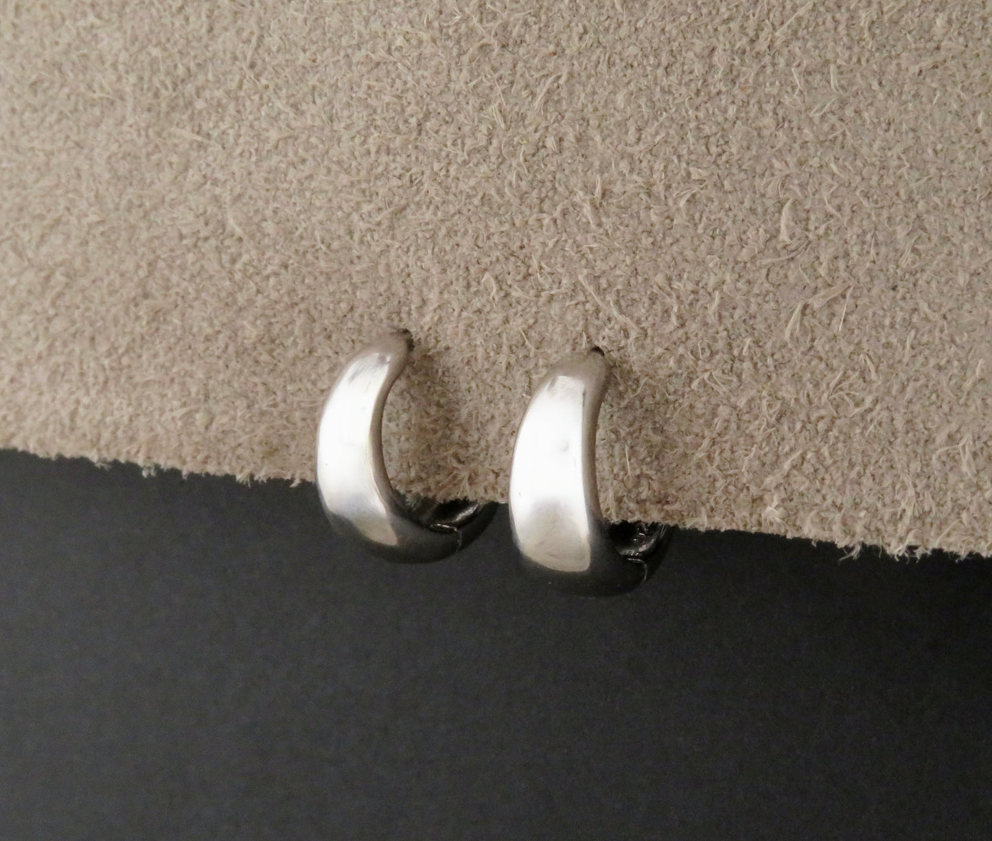 Sterling Silver Tapered Clicker Hoops