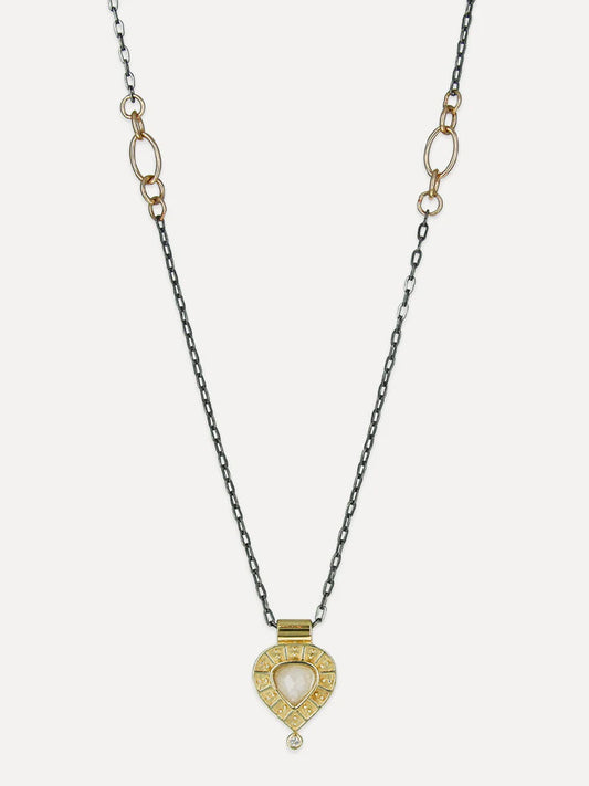 Priva Necklace