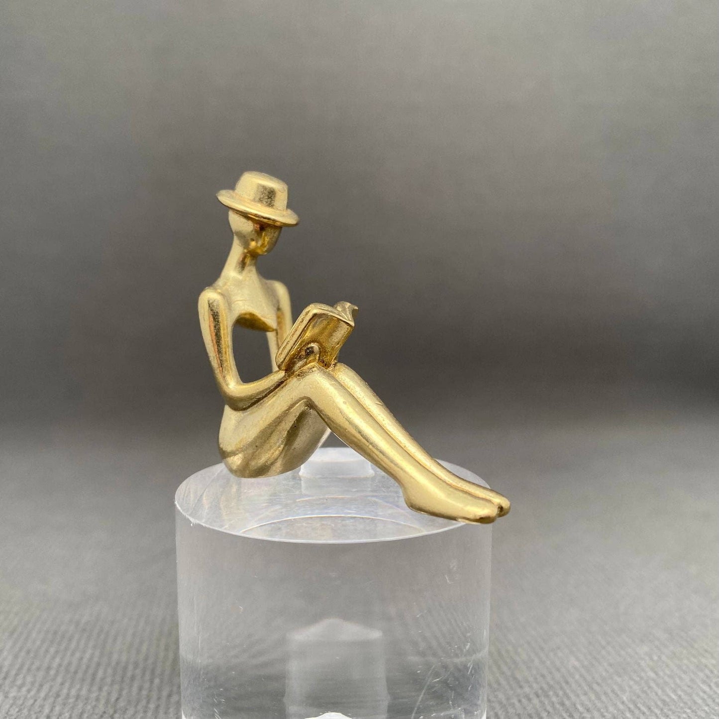Abstract Brass Statue Desktop Ornaments/Decor - 'Love and Serenity'