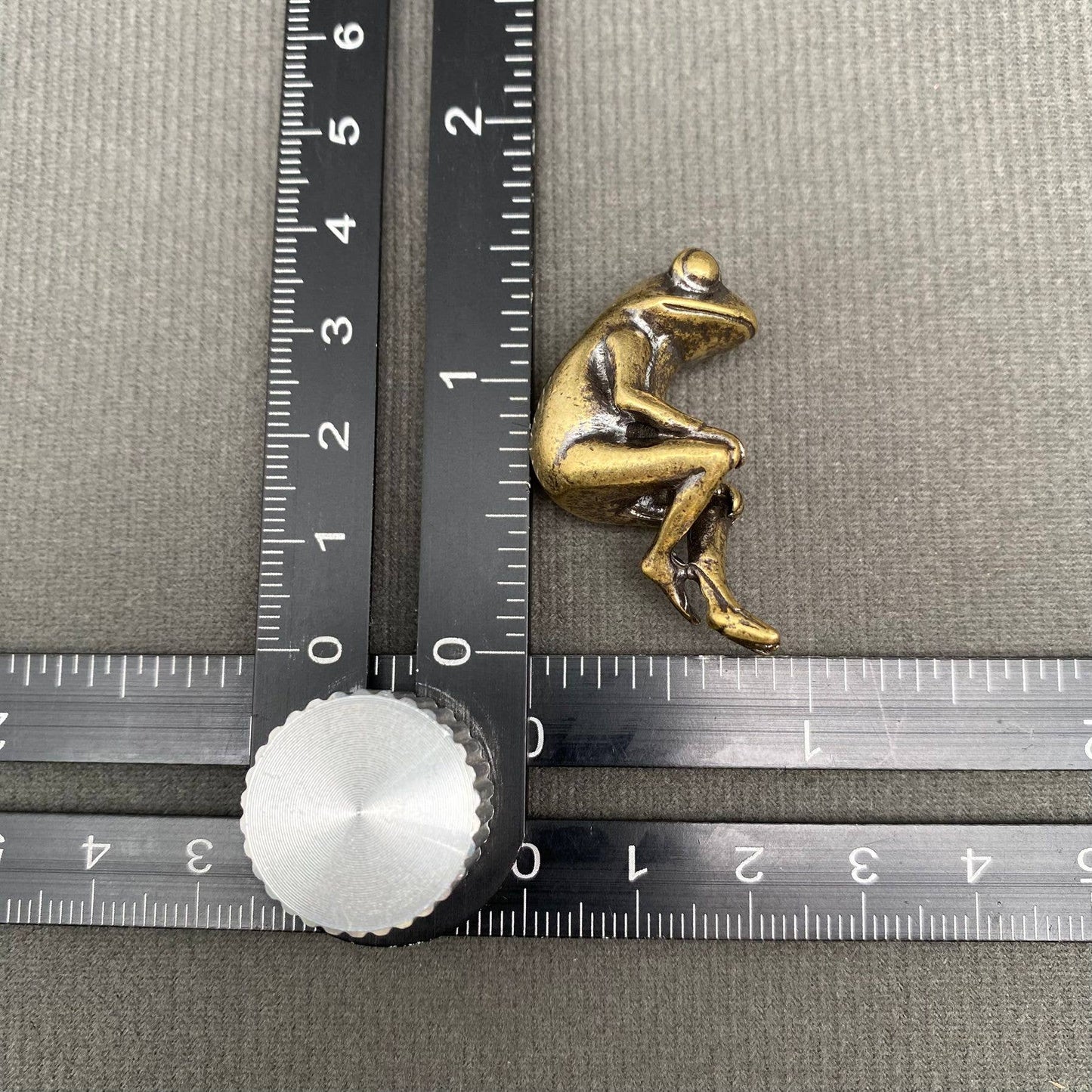 Frog Sitting on Ledge Mini Figurine - Decor/Desktop Ornament