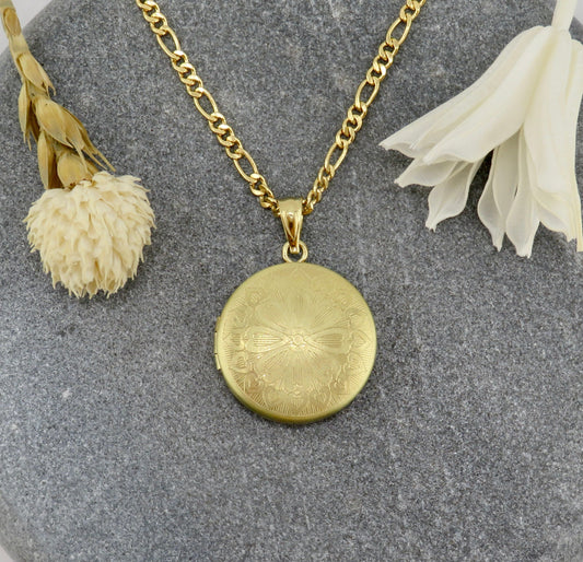 Gold Locket | Gold Filled Locket Necklace | Etched Gold Locket Pendant | Heart Mandala Locket | Gold Geometric Locket | Gold Locket Gift