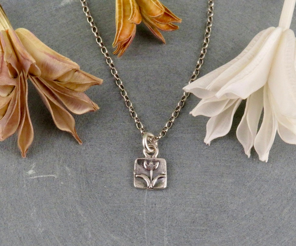 Sterling Tulip Necklace, Minimal Necklace, Simple Charm Necklace, Little Girl Necklace, Cute Flower Necklace, Tulip Charm Necklace