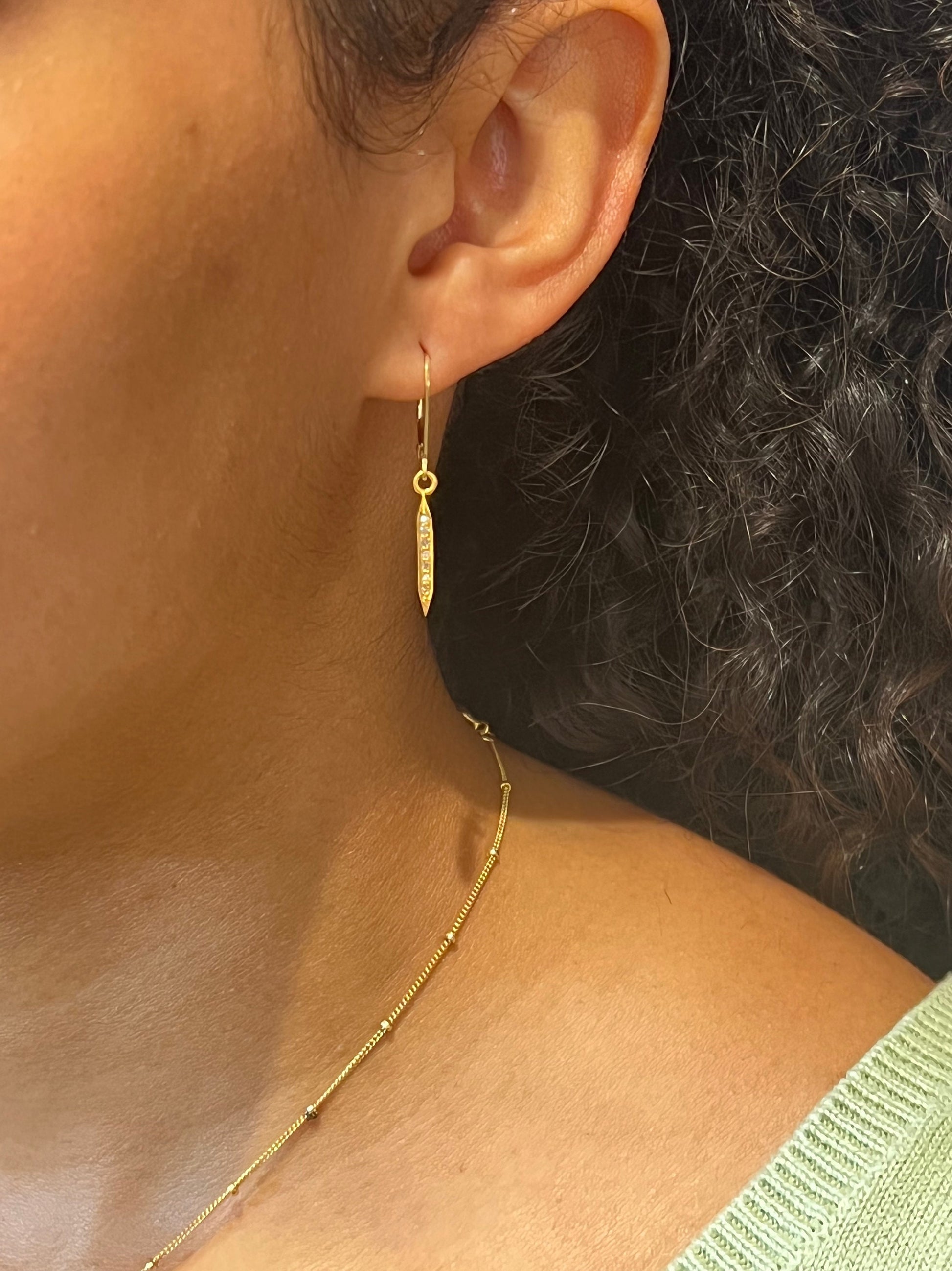 diamond spike earrings | gold spike earrings | gold vermeil diamond earrings | minimal spiked earrings | minimal gold diamond earrings