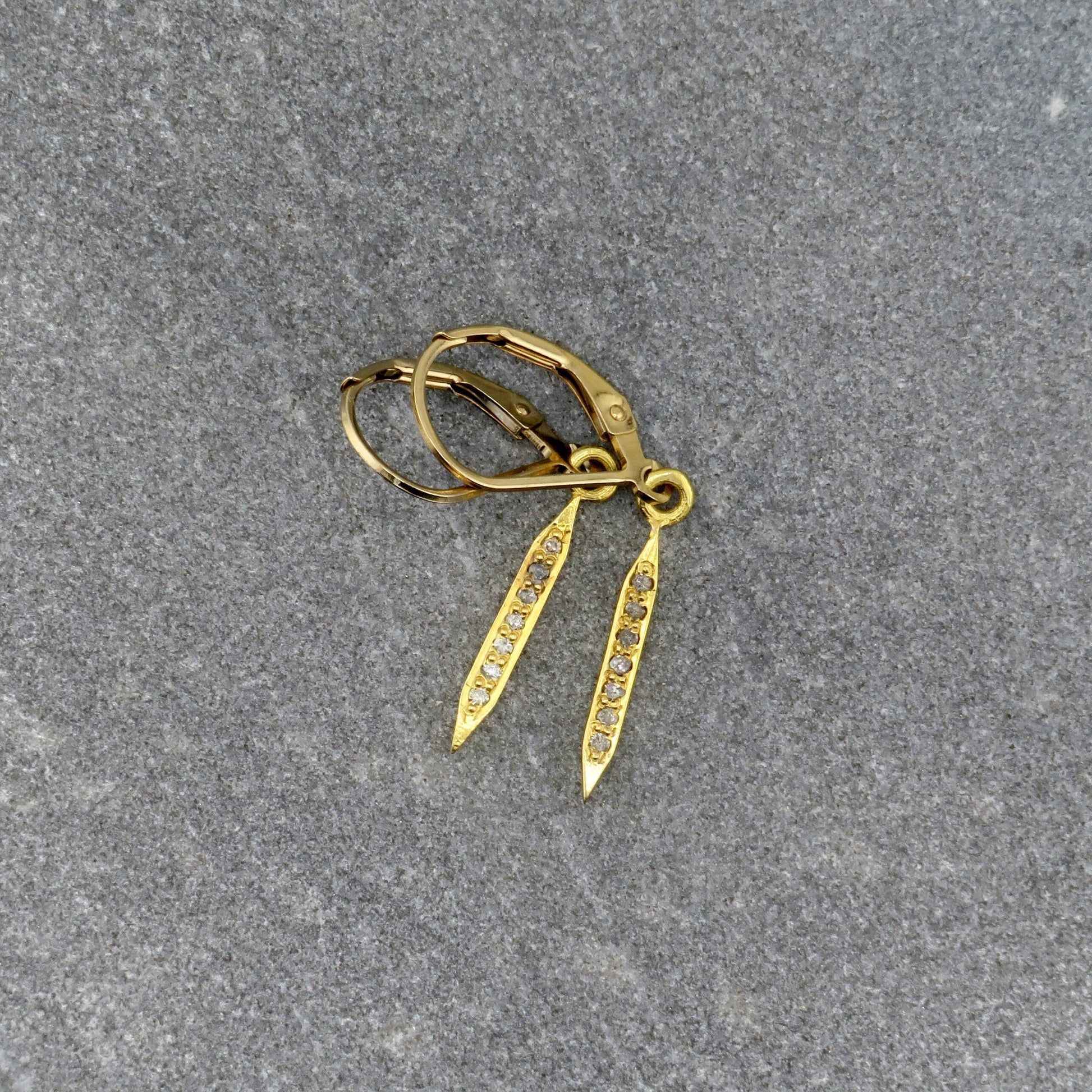 diamond spike earrings | gold spike earrings | gold vermeil diamond earrings | minimal spiked earrings | minimal gold diamond earrings