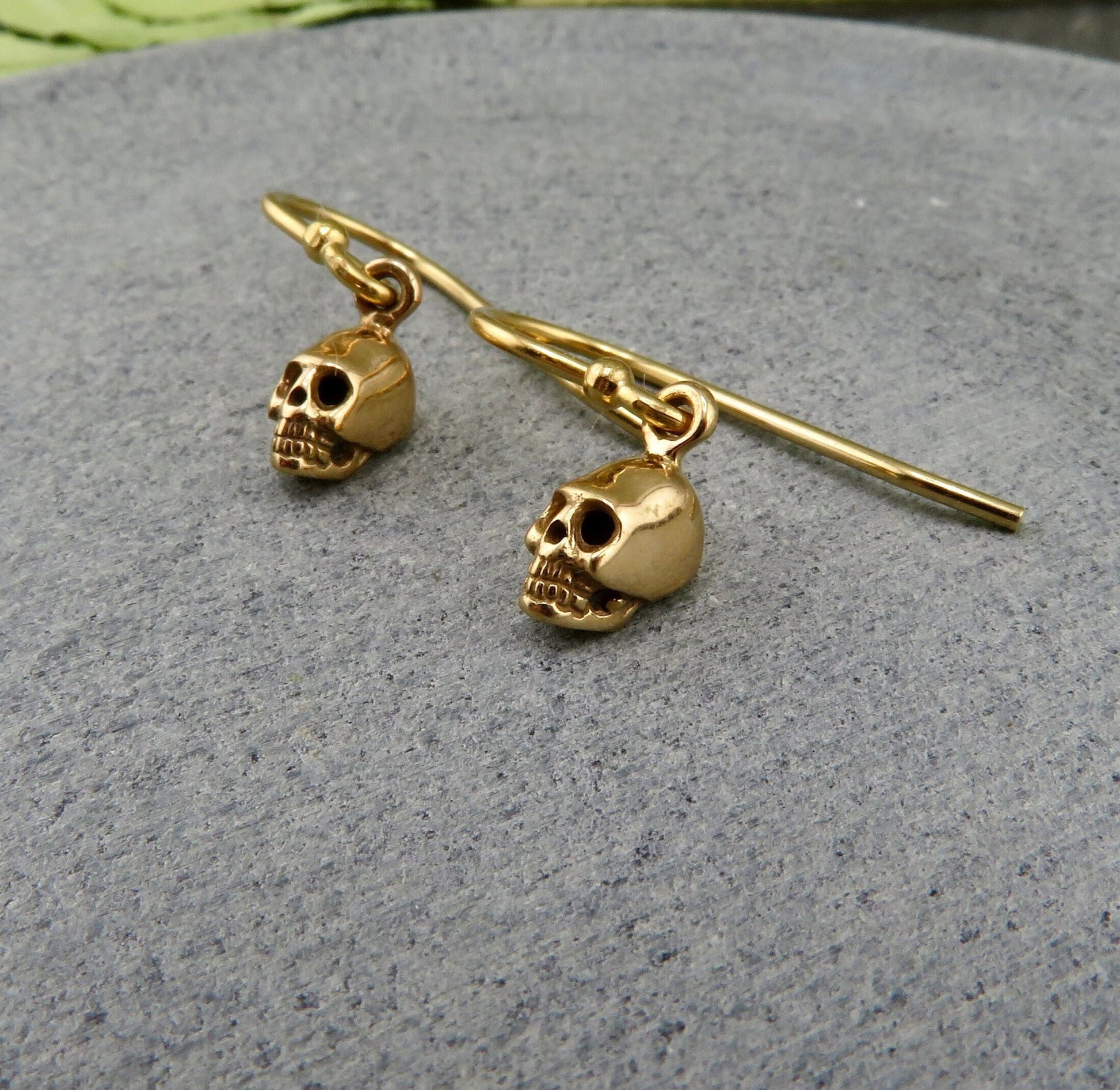 Small Skull Earrings | Gold Skull Earrings | Mini Gold Skull Earrings | Tiny Bronze Skull Earrings | 3D Skull Earring | Bronze Skull Earring