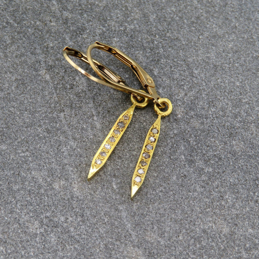 diamond spike earrings | gold spike earrings | gold vermeil diamond earrings | minimal spiked earrings | minimal gold diamond earrings