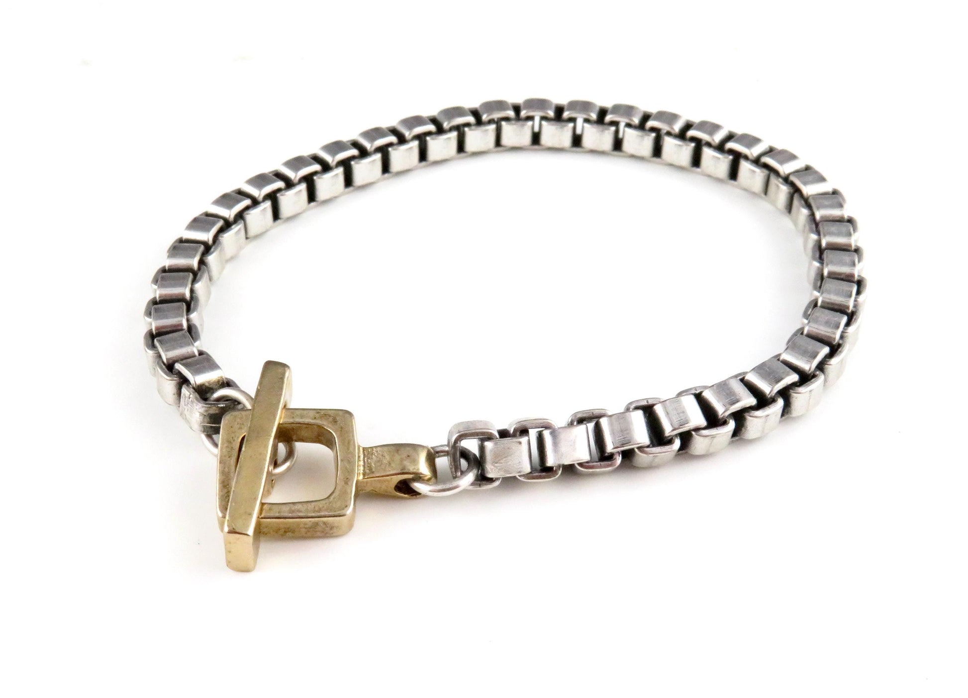 Box Chain Bracelet with Square Toggle