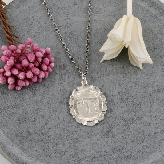 Scalloped Oval Disc 'Chai' Necklace Silver