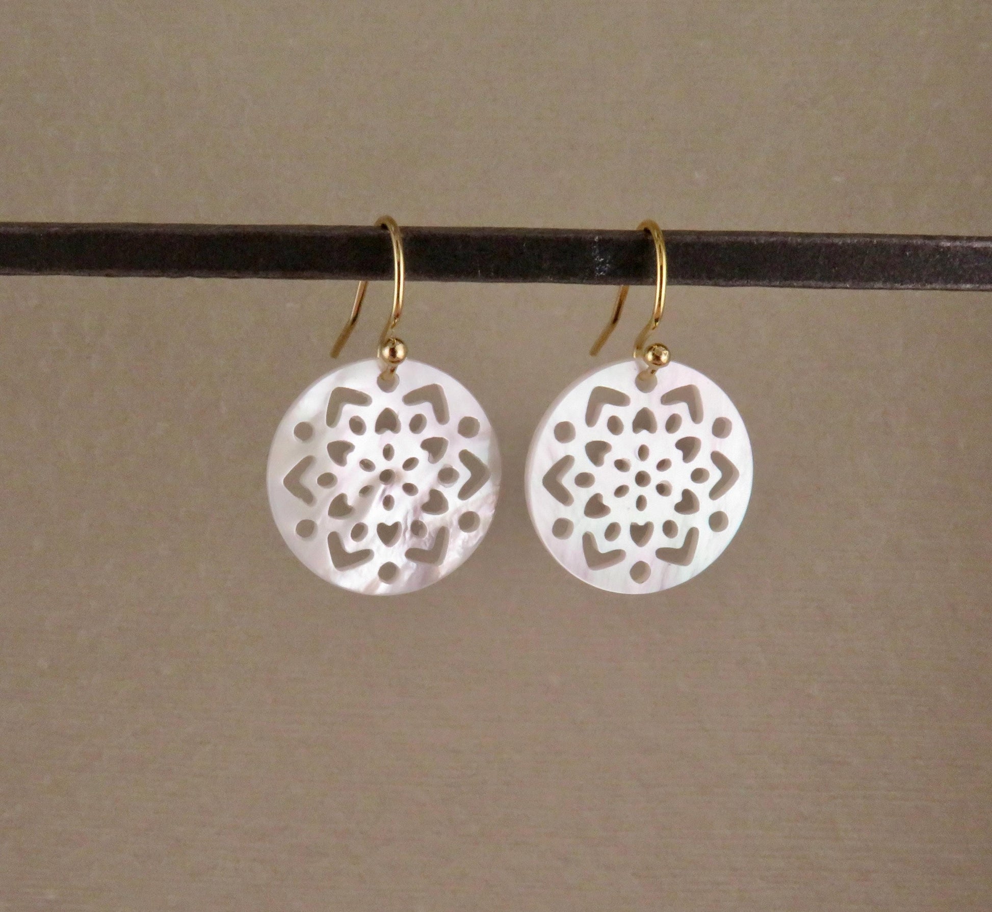 Mother of Pearl Earrings | Pearl Mandala Earrings | Pearl Geometric Earrings | Mother of Pearl Circle Earrings | Carved Pearl Earrings